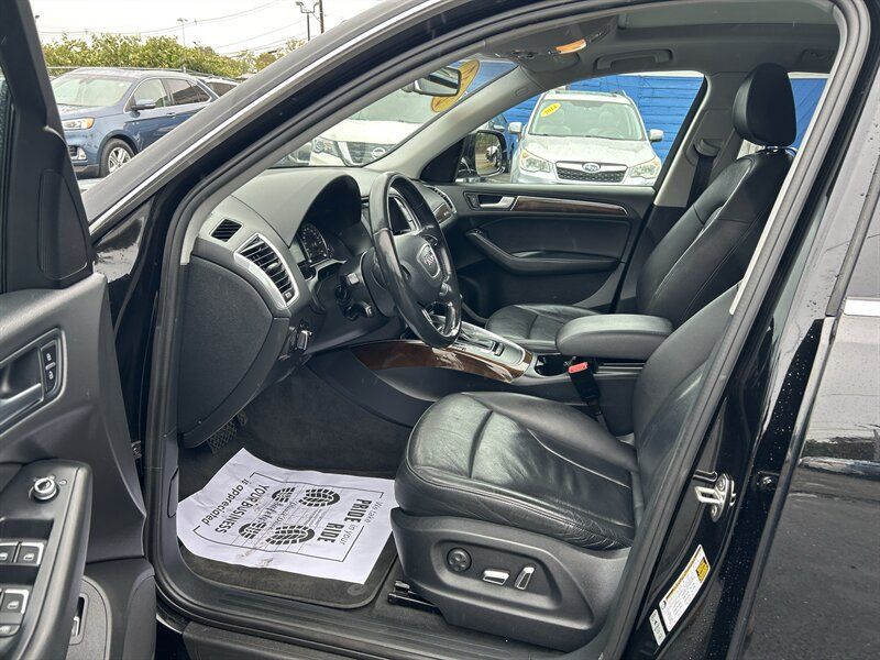 Used 2017 Audi Q5 2.0T Premium AWD/4WD image 10