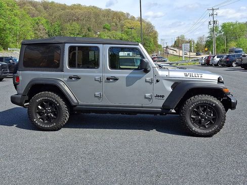 Used 2021 Jeep Wrangler Unlimited Sport AWD/4WD image 10