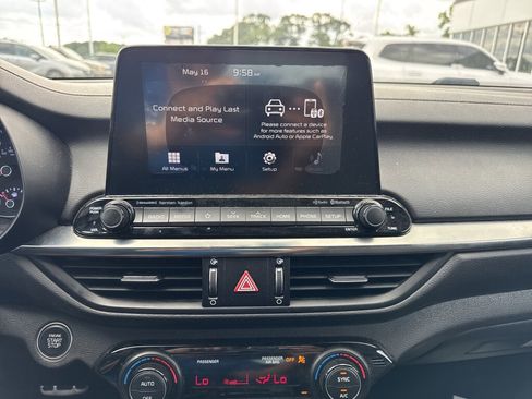 Used 2020 Kia Forte GT-Line w/ GT-Line Premium Package FWD image 30