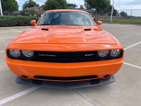 Used 2014 Dodge Challenger SRT8 Core RWD image 2
