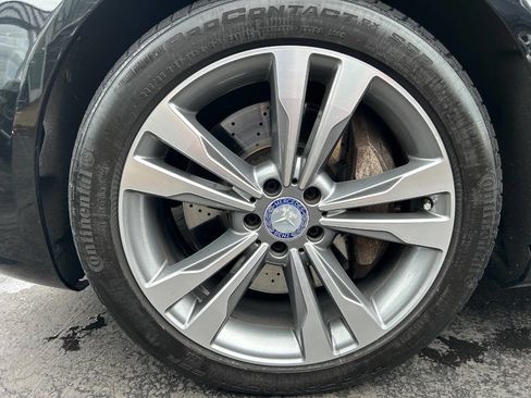 Used 2014 Mercedes-Benz S 550 Sedan w/ Premium 1 Package image 38