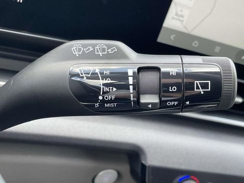 New 2026 Kia Carnival EX image 32