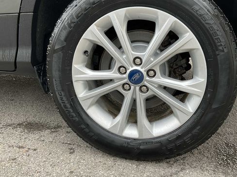 Used 2018 Ford Escape SE image 14