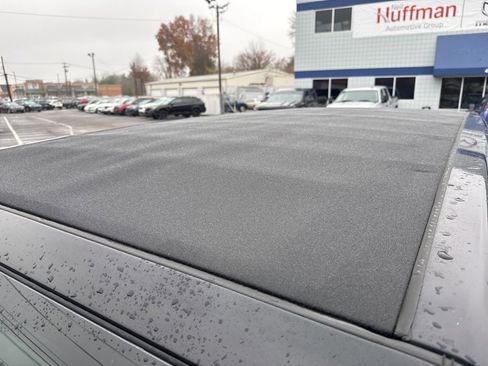 Used 2021 Jeep Wrangler Unlimited Sahara image 9