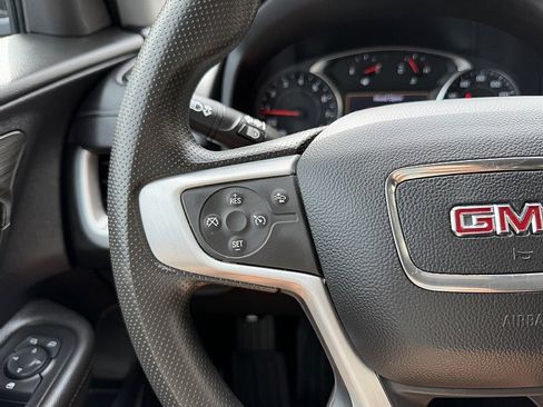 Used 2023 GMC Terrain SLE w/ Driver Convenience Package FWD image 15