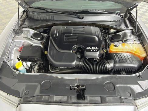 Used 2013 Dodge Charger SE w/ Connectivity Group image 23