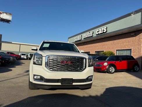 Used 2019 GMC Yukon Denali w/ Denali Ultimate Package image 8