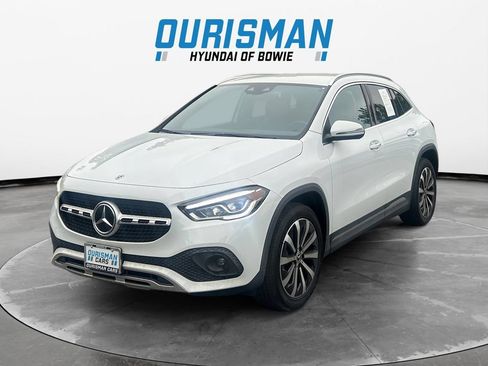 Used 2022 Mercedes-Benz GLA 250 4MATIC w/ Premium Package Lite image 2