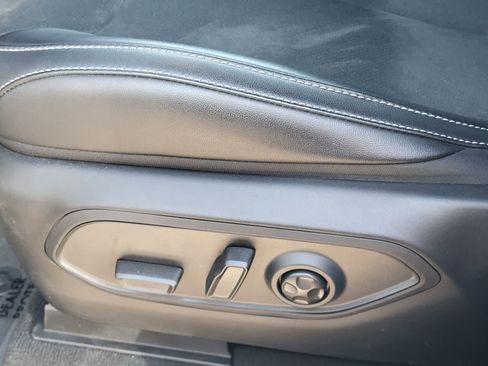 New 2026 Jeep Grand Cherokee Altitude image 10