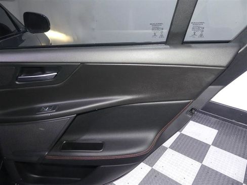 Used 2018 Jaguar XE Prestige AWD/4WD image 26