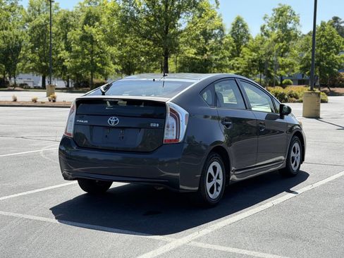 Used 2014 Toyota Prius Two FWD image 7