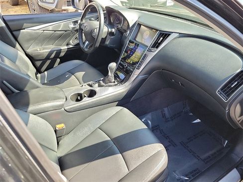 Used 2015 INFINITI Q50 Premium image 16