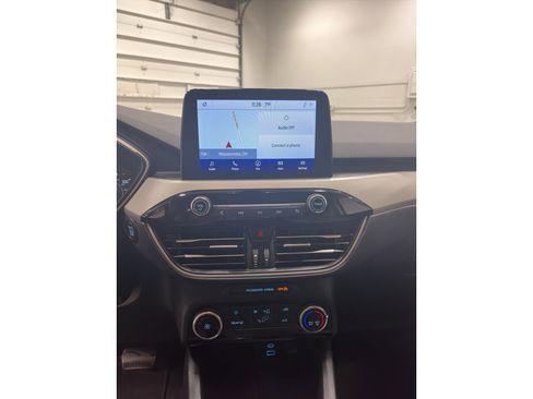 Used 2022 Ford Escape SE FWD image 18