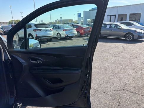 Used 2019 Buick Encore Preferred w/ Safety Package FWD image 30