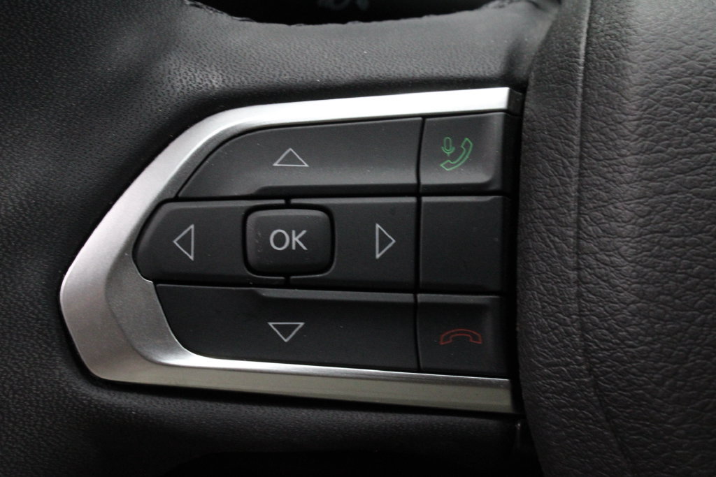 Used 2023 Jeep Compass Limited AWD/4WD image 26