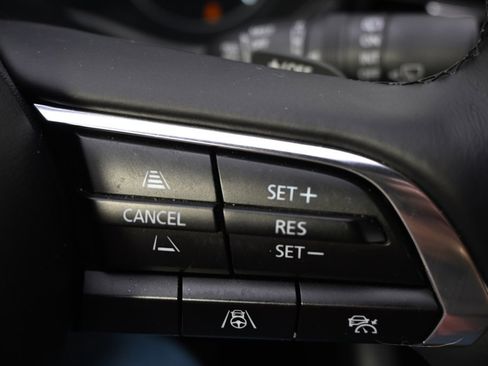 Certified 2025 MAZDA MAZDA3 Hatchback w/Premium Plus Pkg image 36