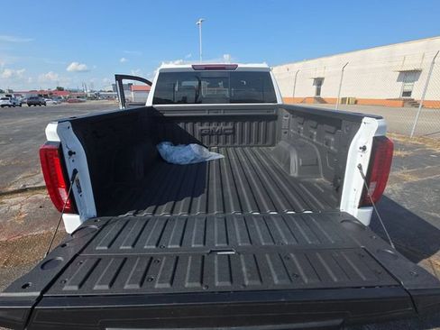 Used 2026 GMC Sierra 1500 SLT w/ SLT Premium Plus Package AWD/4WD image 24