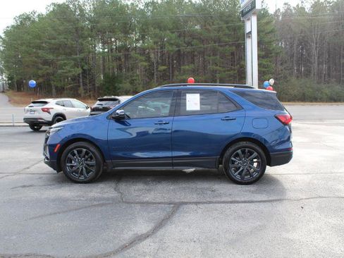 Used 2022 Chevrolet Equinox RS w/ RS Leather Package image 9