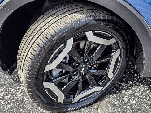 Used 2025 Kia Telluride S image 10