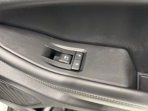 Used 2023 Jeep Grand Cherokee Limited AWD/4WD image 28