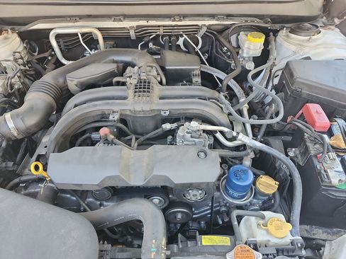 Used 2019 Subaru Outback 2.5i Limited w/ Popular Package #2 image 19