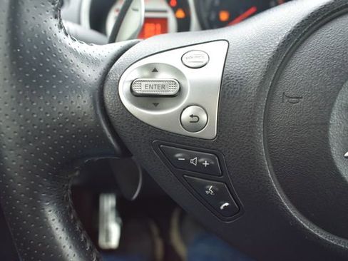 Used 2010 Nissan 370Z Touring w/ Sport Pkg RWD image 23