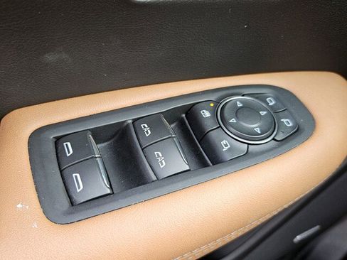 Used 2022 Cadillac XT5 Premium Luxury image 29