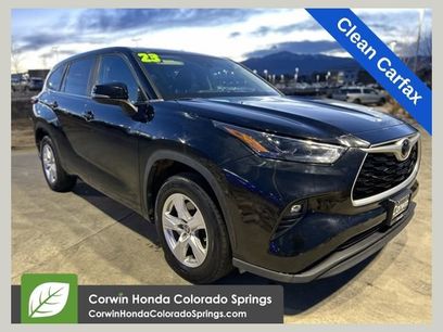 Used 2023 Toyota Highlander LE
