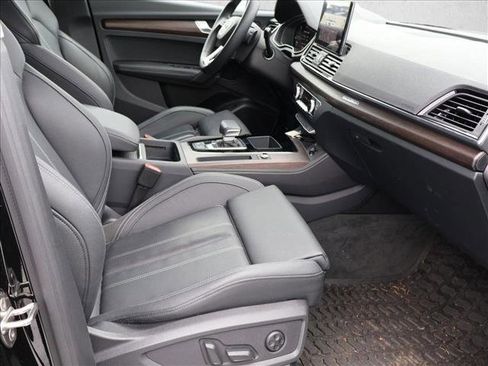 Used 2023 Audi Q5 2.0T Prestige w/ Prestige Package AWD/4WD image 17
