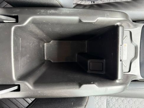 Used 2019 Chevrolet Colorado Z71 AWD/4WD image 29