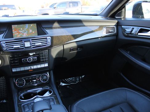 Used 2013 Mercedes-Benz CLS 550 4MATIC image 12