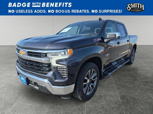 Used 2023 Chevrolet Silverado 1500 LT w/ Z71 Off-Road Package AWD/4WD image 8