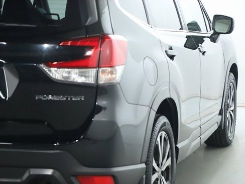Certified 2022 Subaru Forester Limited image 49