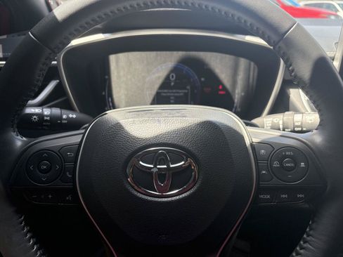 Used 2025 Toyota Corolla XSE FWD image 13