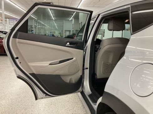 Used 2018 Hyundai Tucson SEL FWD image 29