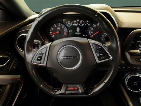 Used 2016 Chevrolet Camaro SS image 16