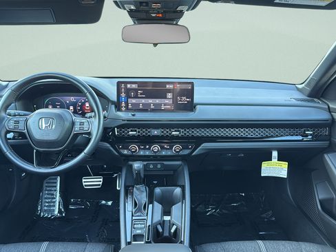 Used 2025 Honda Accord Sport image 2
