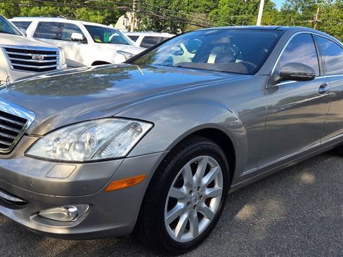 Used 2007 Mercedes-Benz S 550 4MATIC image 6