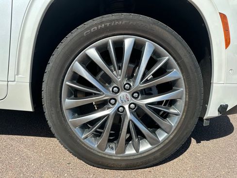 Used 2025 Buick Enclave Avenir w/ Super Cruise Package image 41