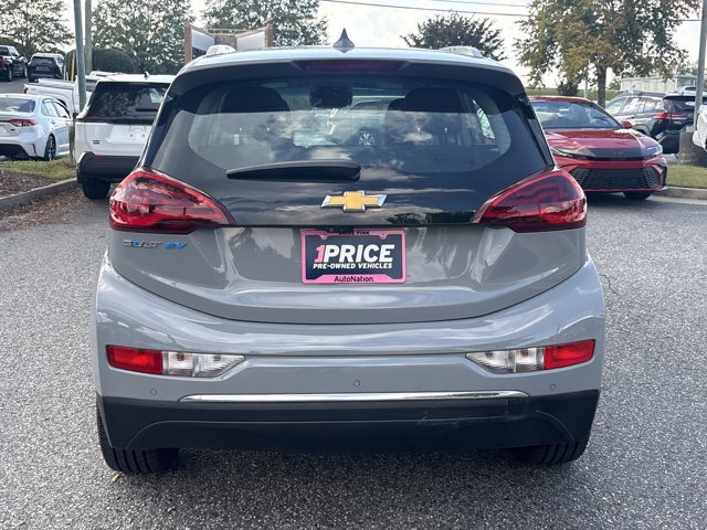 Used 2021 Chevrolet Bolt Premier w/ Infotainment Package FWD image 7