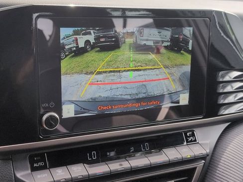 Used 2025 Toyota Camry SE w/ Convenience Package FWD image 22