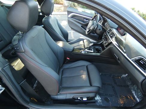 Used 2020 BMW 430i Coupe w/ Convenience Package image 26