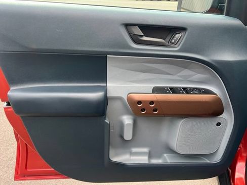Used 2024 Ford Maverick Lariat FWD image 19
