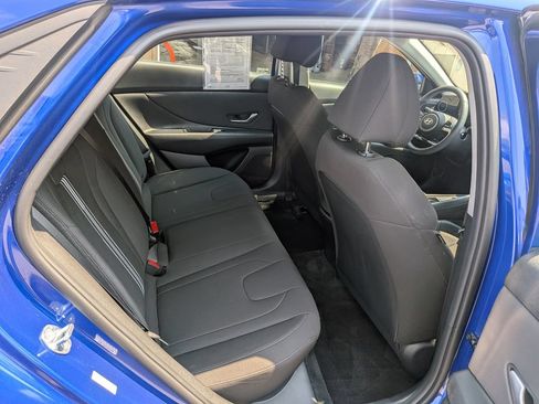 Certified 2023 Hyundai Elantra SEL w/ Convenience Package FWD image 37