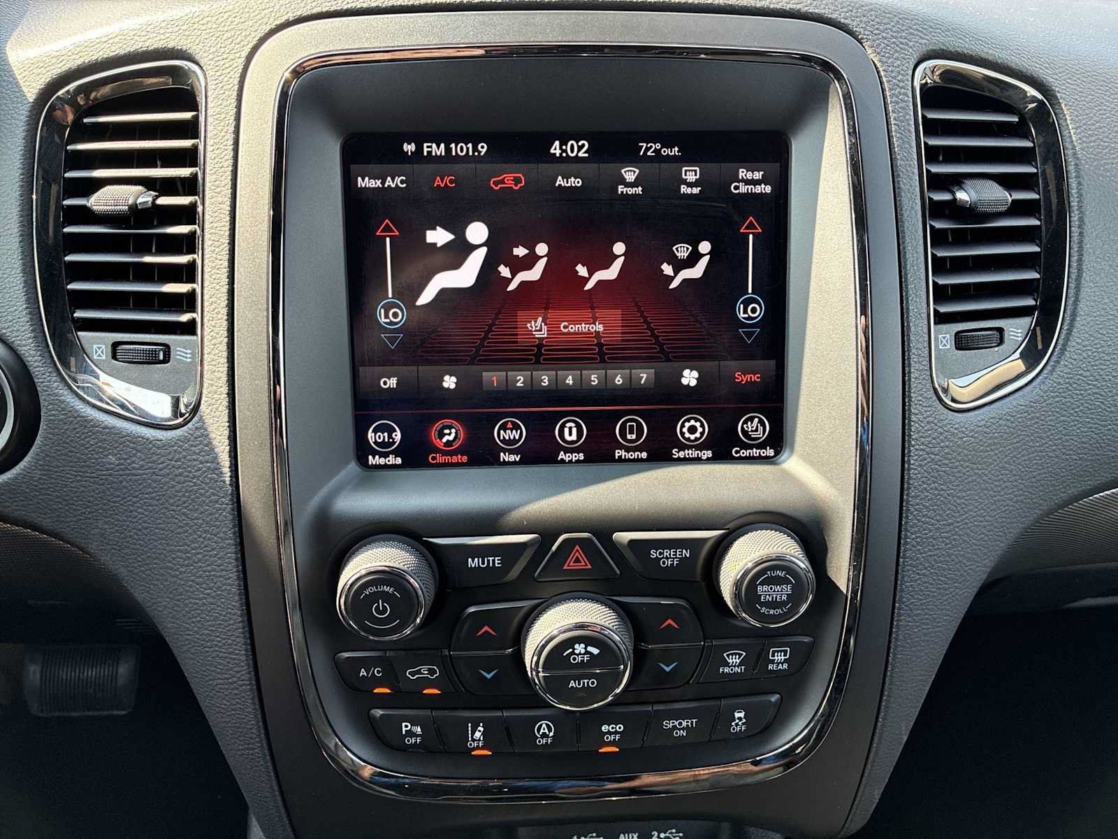 Used 2020 Dodge Durango GT w/ Blacktop Package AWD/4WD image 17