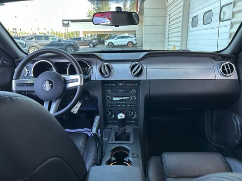 Used 2008 Ford Mustang GT RWD image 13