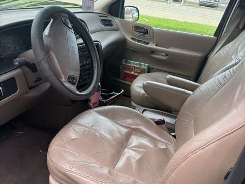 Used 2000 Ford Windstar image 4