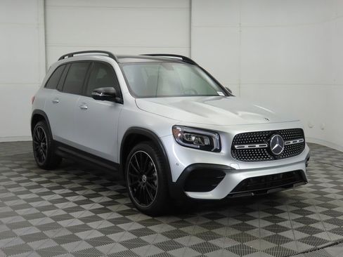 Certified 2022 Mercedes-Benz GLB 250 image 3