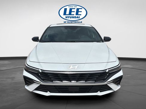 New 2026 Hyundai Elantra SEL Sport FWD image 8