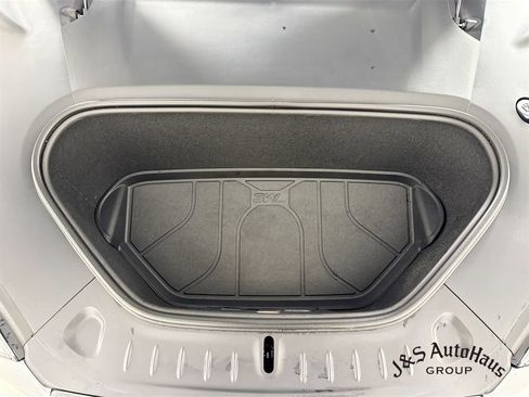Used 2026 Tesla Model S AWD/4WD image 38